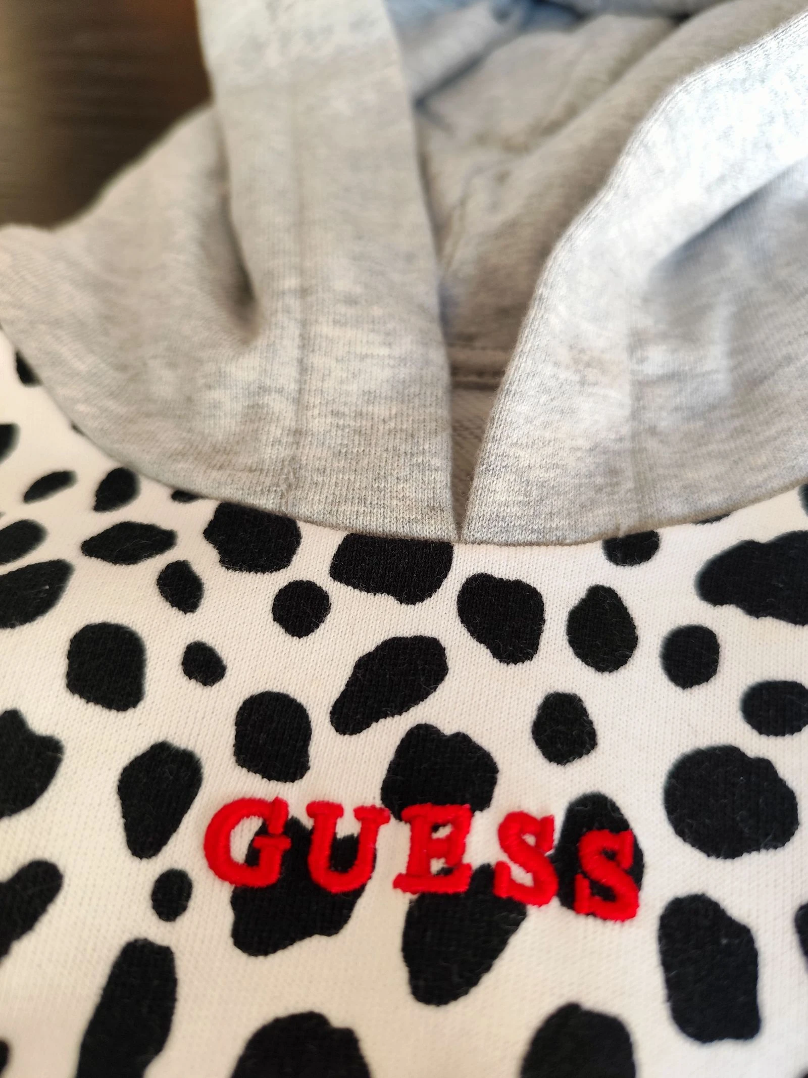 Robe / Sweatshirt long pour fille marque Guess (Neuf - 2 ans) – photo 2